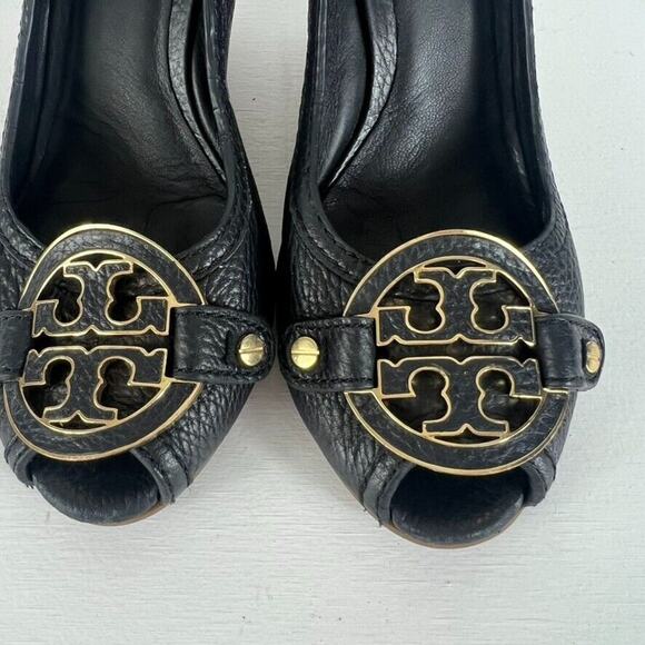 Tory Burch Wedge Pumps Women's Size 9 M Black Gold Leather Logo Peep Toe Wood - Picture 5 of 14